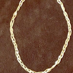 Braided silver necklace
